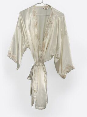 Vintage Victoria’s Secret Ivory Satin Bridal Robe Lace Romantic 90s Lingerie OS